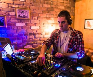 998338_592254827474997_1577781971_n